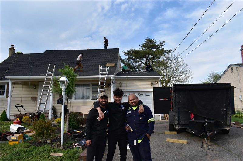 Roof and Solar Maintenance Tips to Maximize Lifespan